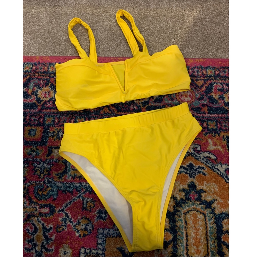 Never worn bikini set